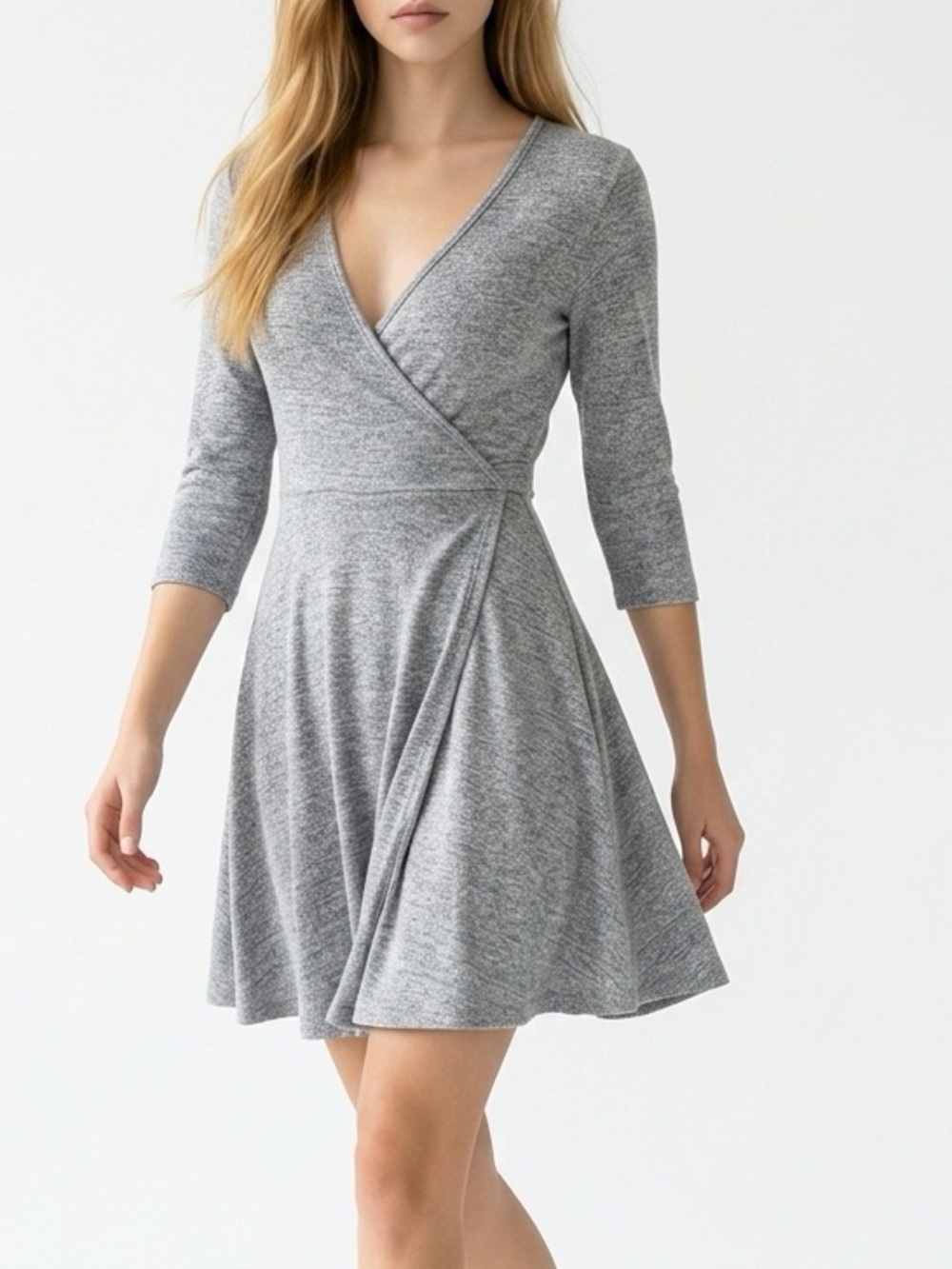 Influence Women's Size 12 Gray V-Neck Long Sleeve Mini Dress